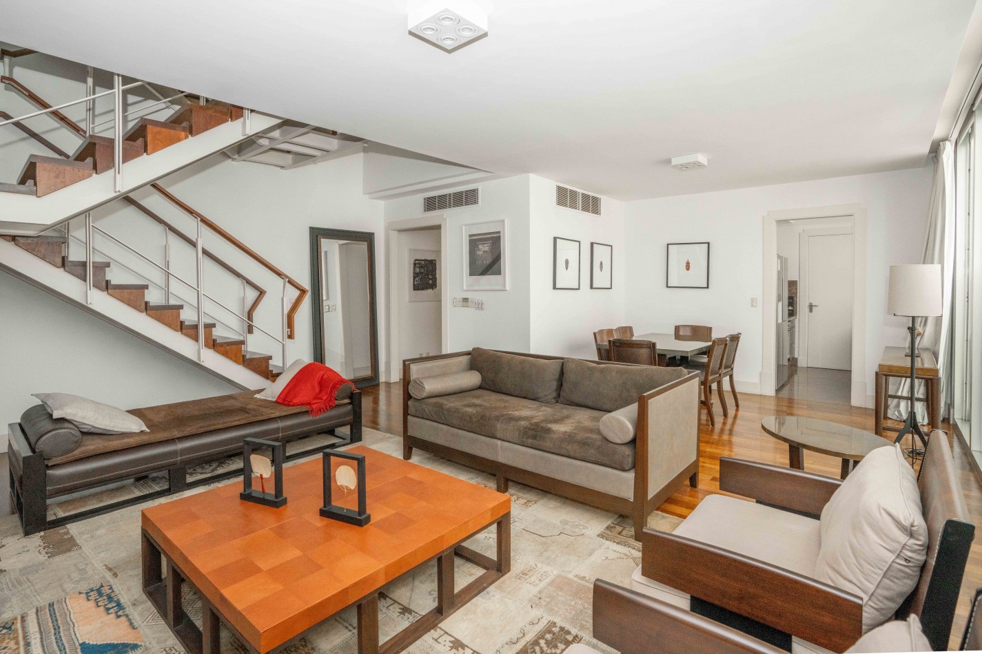 Exclusivo Triplex en Venta en Los Molinos Disctrict Building Faena Financiacion Amoblamiento Eugenio Aguirre Exclusivo y unico con quincho vidriado y parrilla privada