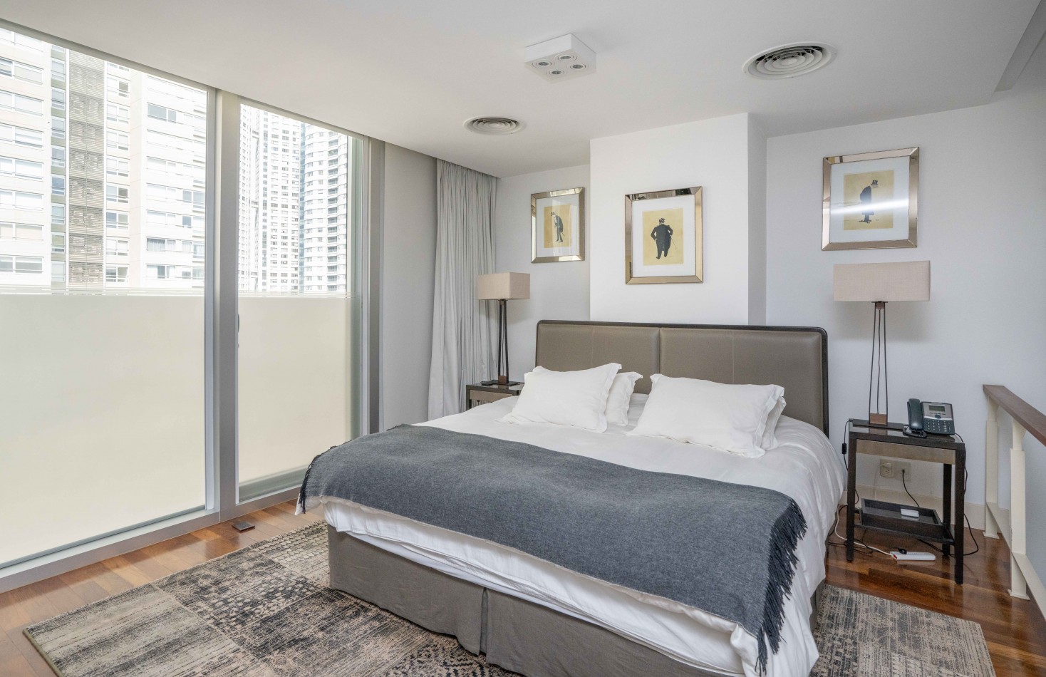 Exclusivo Triplex en Venta en Los Molinos Disctrict Building Faena Financiacion Amoblamiento Eugenio Aguirre Exclusivo y unico con quincho vidriado y parrilla privada