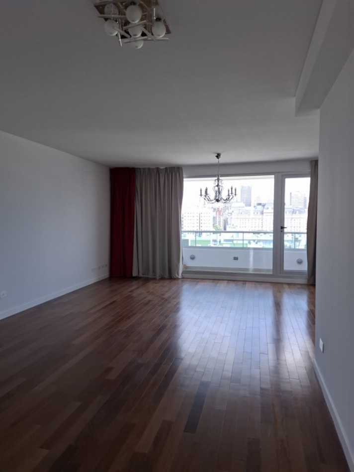 ALQUILADO - Departamento de 3 ambientes en alquiler sin muebles piso alto luminoso