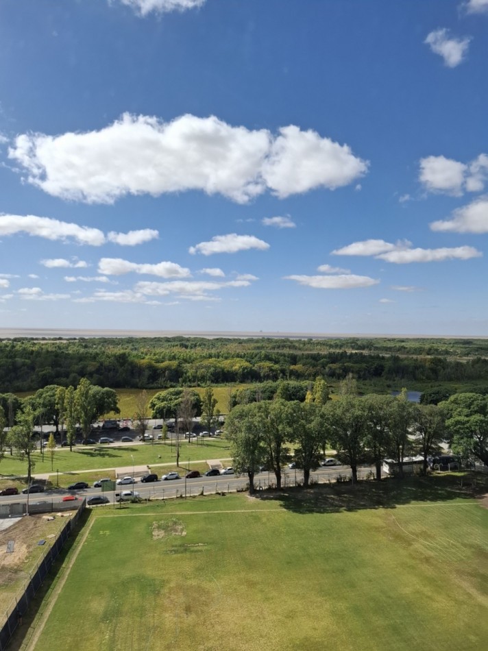 ALQUILADO - Departamento de 3 ambientes en alquiler sin muebles piso alto luminoso
