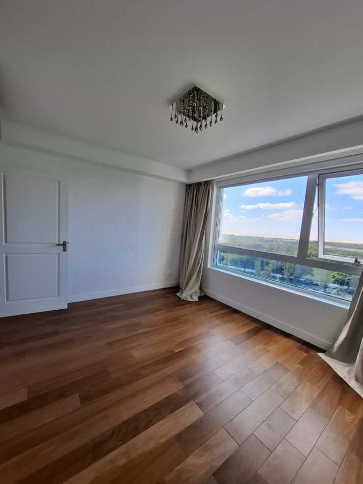 ALQUILADO - Departamento de 3 ambientes en alquiler sin muebles piso alto luminoso