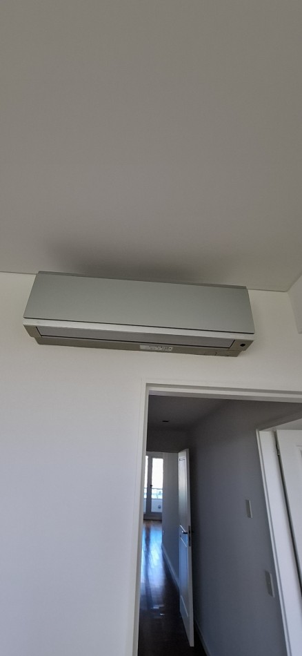 ALQUILADO - Departamento de 3 ambientes en alquiler sin muebles piso alto luminoso